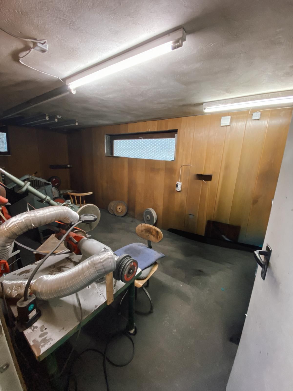 Earlier grinding room